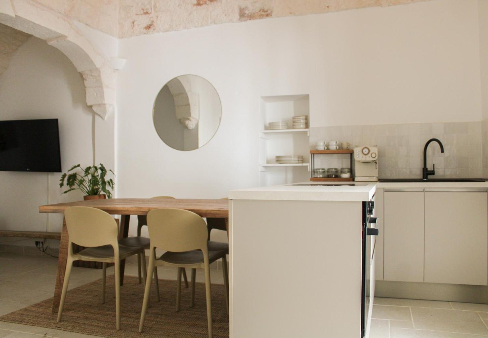 Maja Ostuni Centro - Luxury Apartment Exterior photo